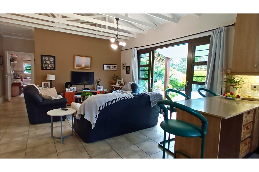 5 Bedroom Property for Sale in Blue Bend Eastern Cape